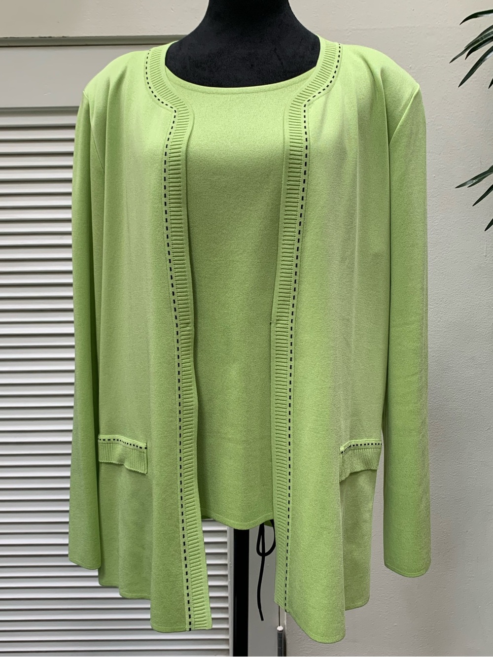 Misook twinset includes an open-front long-sleeve cardigan (2pc) size 1X